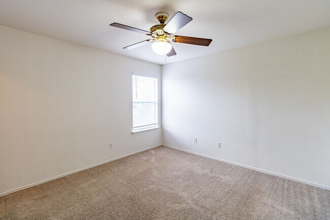 Building Photo - Gorgeous 4 bedroom, 3 bathrooms home in Pflugerville!!!