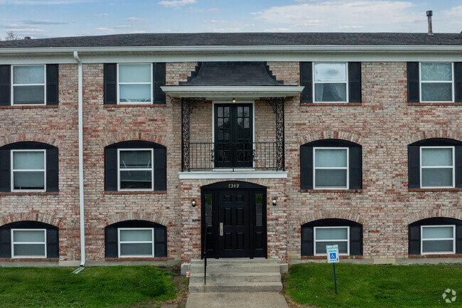 Building Photo - Cardinal Hill Gardens