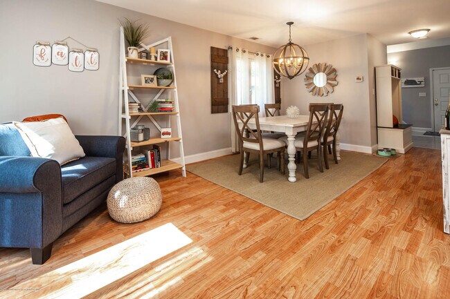 Building Photo - 59 Deer Path Ct