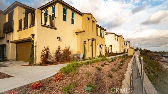 Building Photo - 8457 Gabrielino Ct