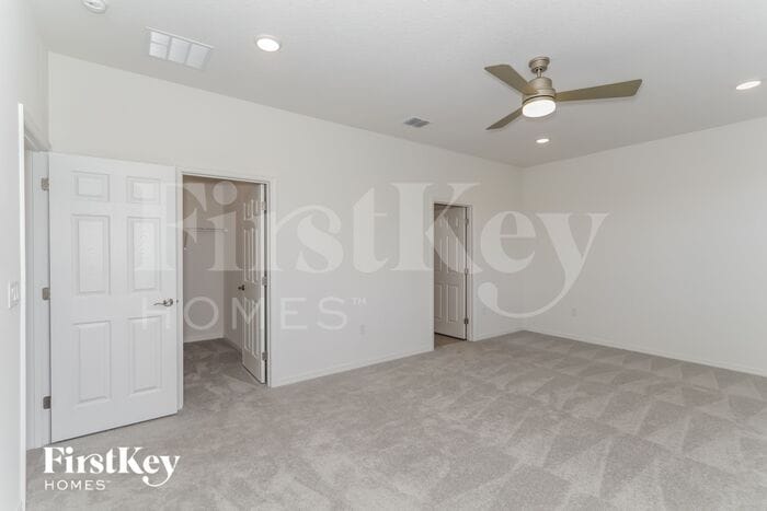Building Photo - 560 Crown Rose Dr