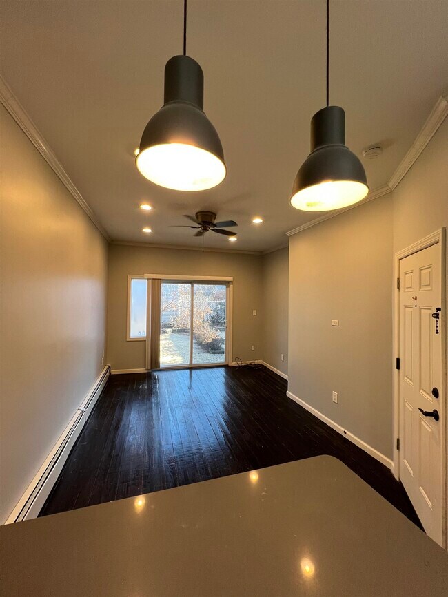 Building Photo - 96 Reservoir Ave