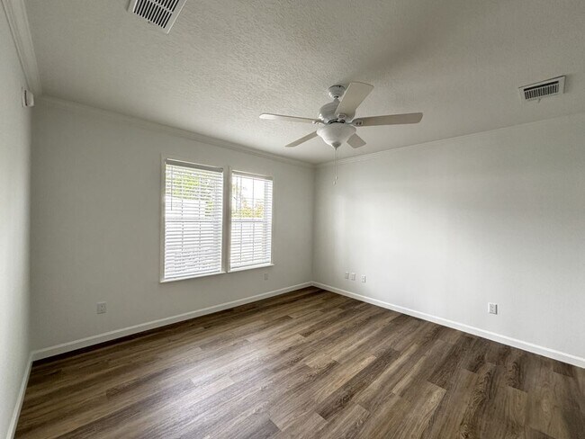 Building Photo - 7443 43rd Way N