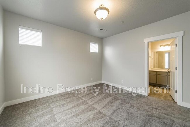 Building Photo - 619 N Emery Ln