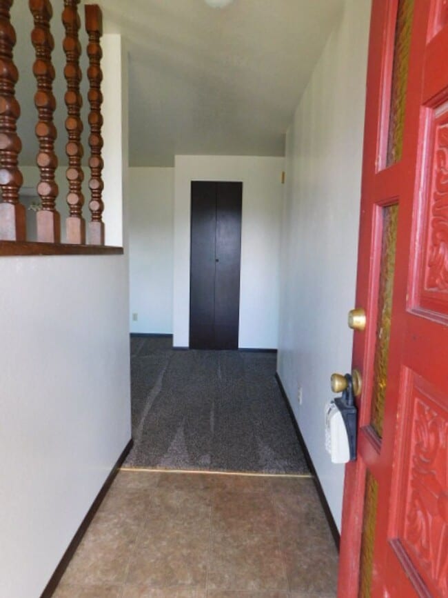 Building Photo - 3Bd/2Ba Single Story House - For viewing!