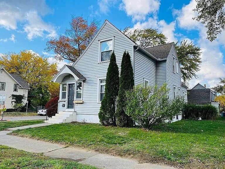 Building Photo - 1403 Columbus Ave
