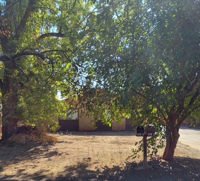 Building Photo - 761 California St