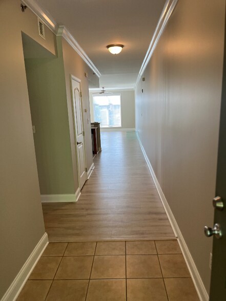 Building Photo - 3001 River Towne Way