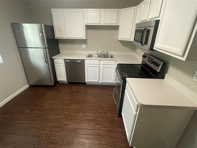 Building Photo - 701 Elsbeth St