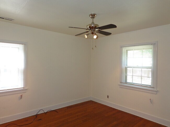 Building Photo - 8804 Semmes Ave