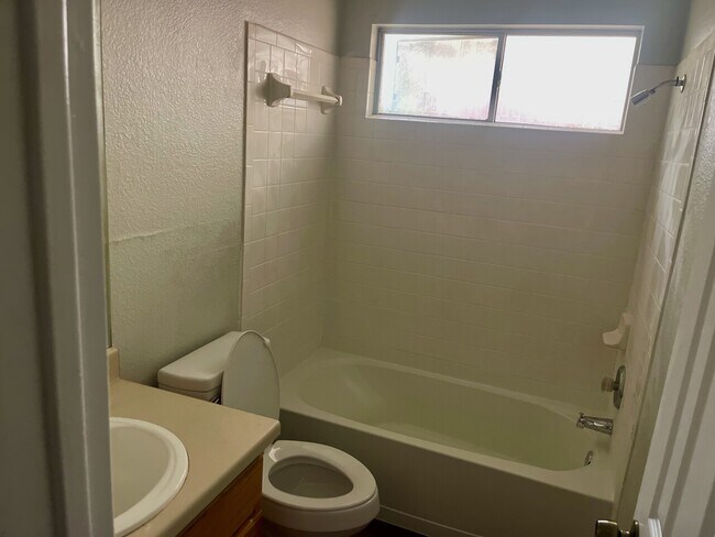 Building Photo - 15112 katies Corner Ln