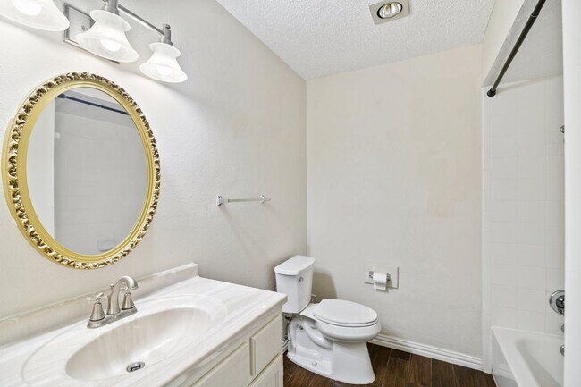 Building Photo - Nice 3 Bedroom Home Located in Plano, Texas!