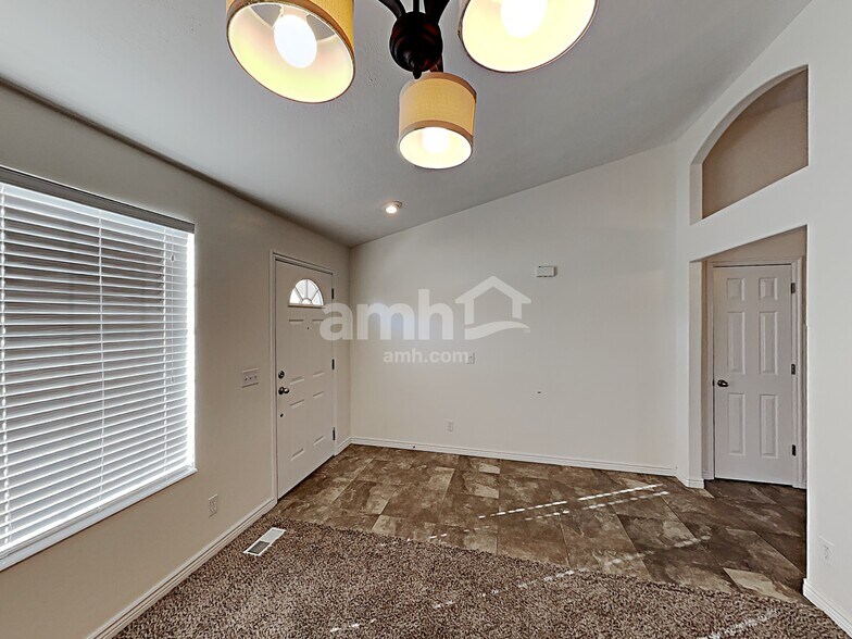 Building Photo - 8607 McGinnis Ln