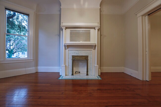 Building Photo - 84a Sanchez St