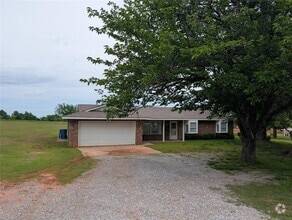 Building Photo - 409 SW 27th Pl