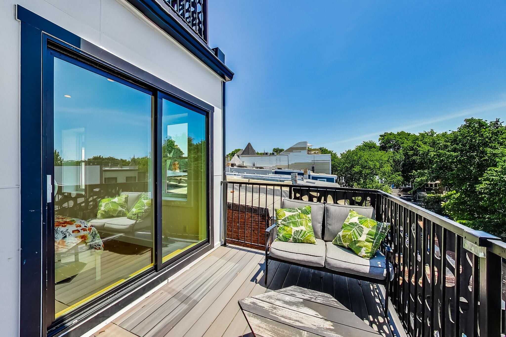 Building Photo - 25 U St NE