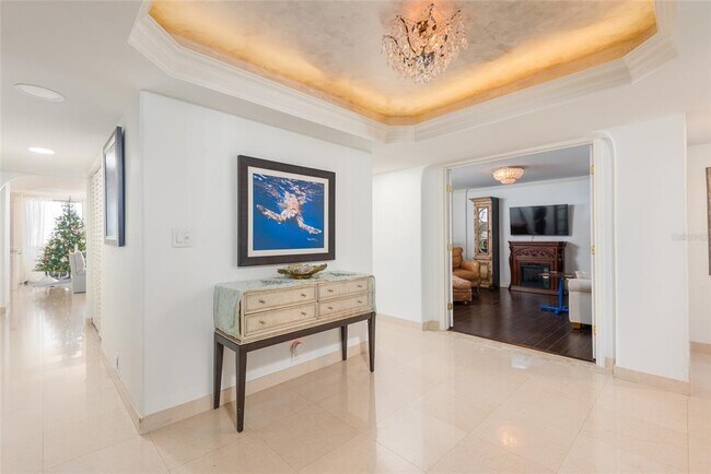 Building Photo - 5700 Mariner St