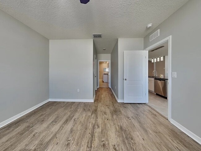 Building Photo - 5353 Arlington River Dr.