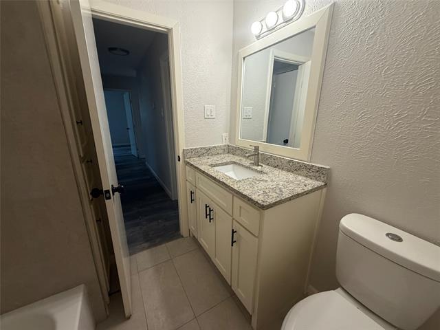 Building Photo - 1301 Sam Houston Dr