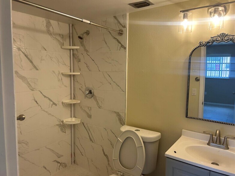 Building Photo - 2451 NW 41st Ave