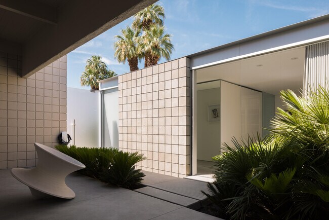 Building Photo - 483 Sandpiper St