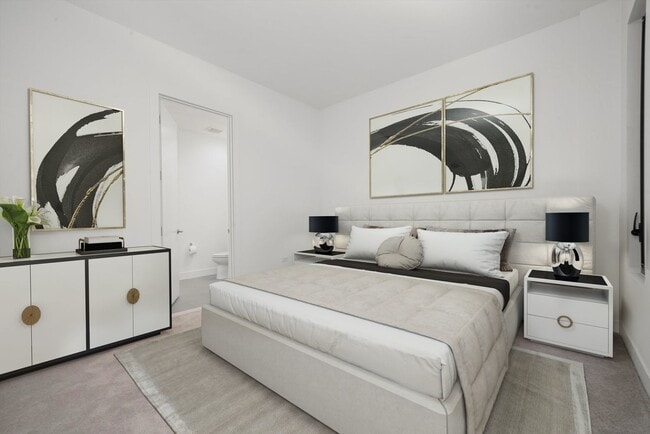 Building Photo - 323 S Racine Ave