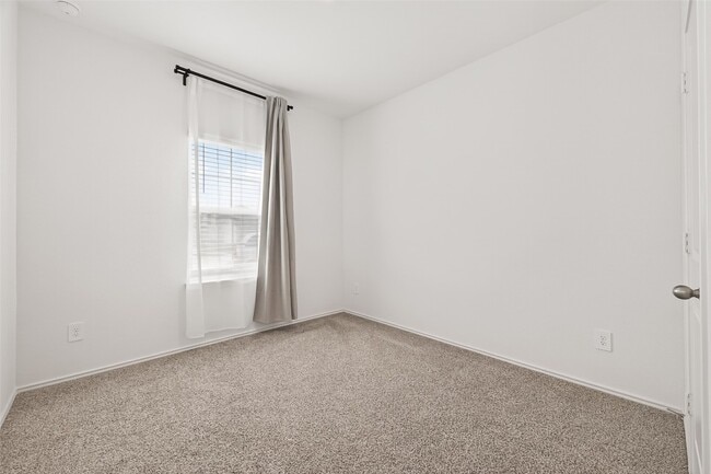 Building Photo - 4242 Wilsford Oak Wy