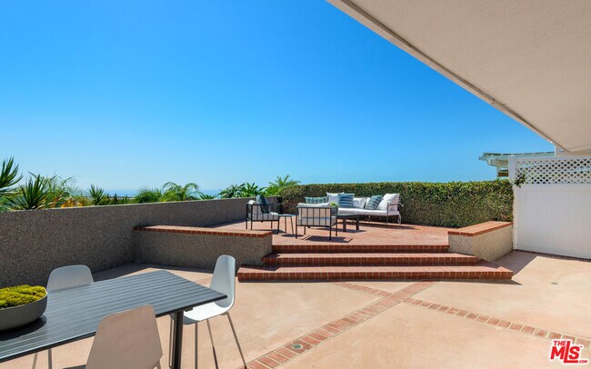 Building Photo - 18100 Wakecrest Dr