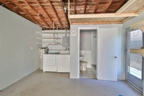Bathroom 2 in Garage - 7250 Cedar Point Dr