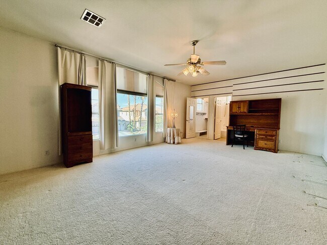 Building Photo - Partially furnished-Lovely 5 bedroom, 3 bath home in Legacy Master Series Community! $500 off fir...