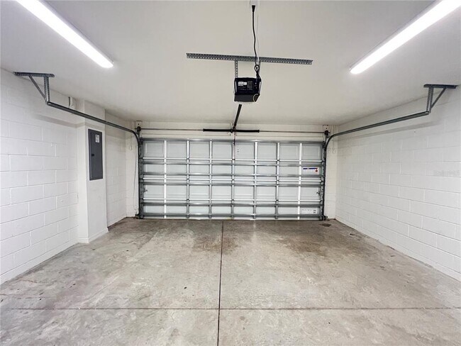 Building Photo - 297 Malauka Loop