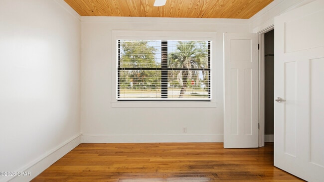 Building Photo - 1217 Buena Vista Blvd