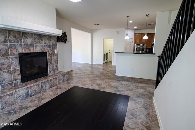 Building Photo - 4522 W Ravina Ln