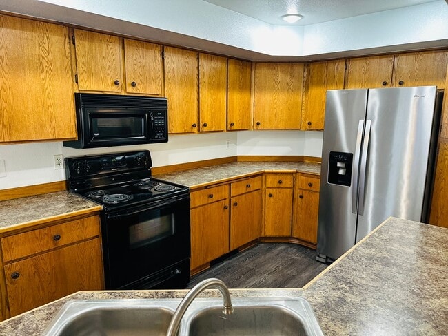 Building Photo - Charming Cascade Park One Level Home