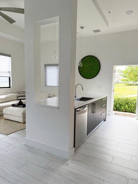 Building Photo - 4384 NW 8th Ct