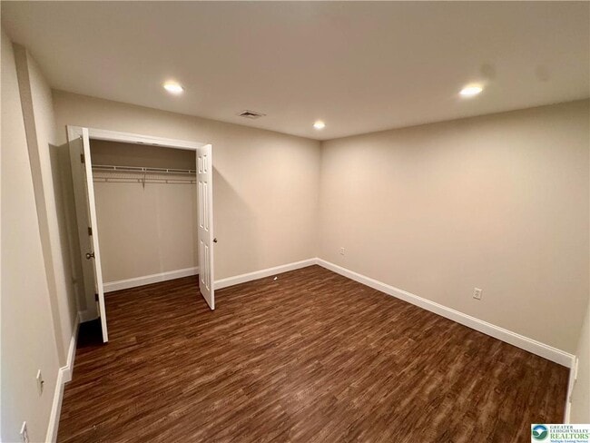 Building Photo - 5880 Sullivan Trail