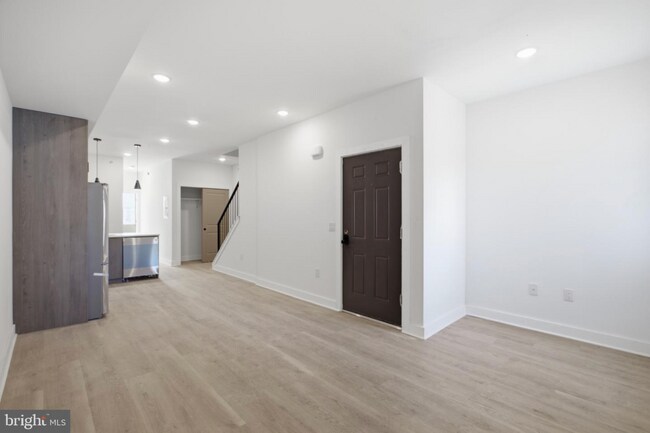 Building Photo - 2330 N 16th St