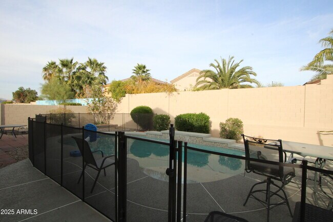 Building Photo - 18564 W Sweet Acacia Dr