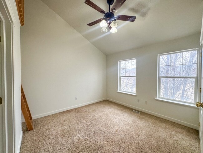 Building Photo - 1040 N 130 W