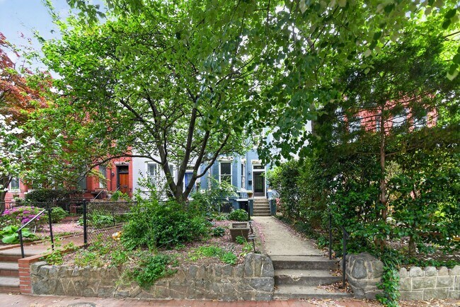 Building Photo - 1319 Massachusetts Ave SE