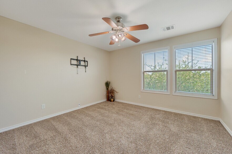 Building Photo - 3609 Haverford Rd