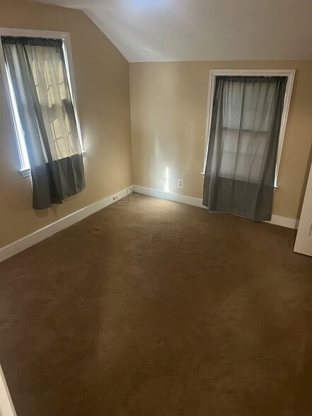 Building Photo - 86 Southview Ter