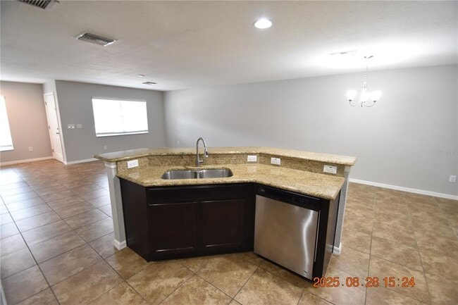 Building Photo - 27525 Desert Willow Way