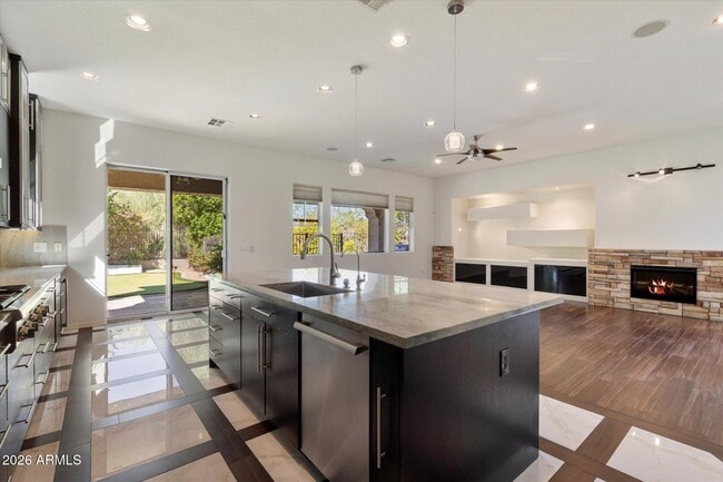 Building Photo - 26036 N 85th Dr