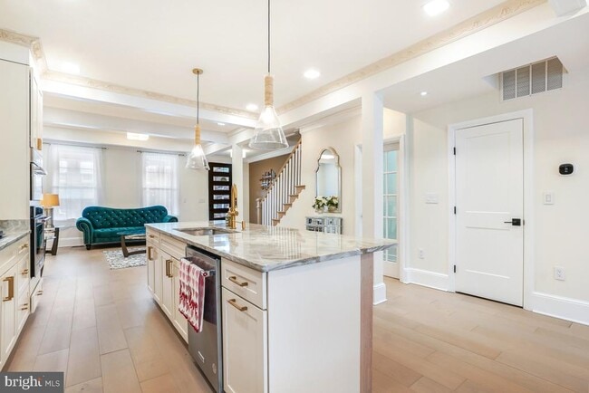 Building Photo - 4420 15th St NW