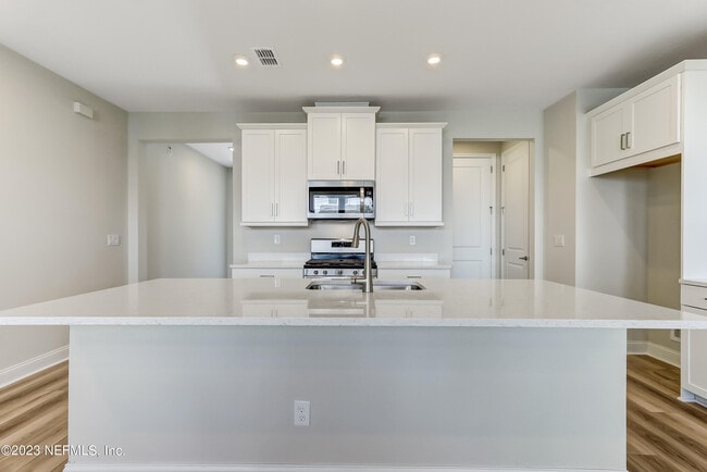 Building Photo - 14167 Pier Ln