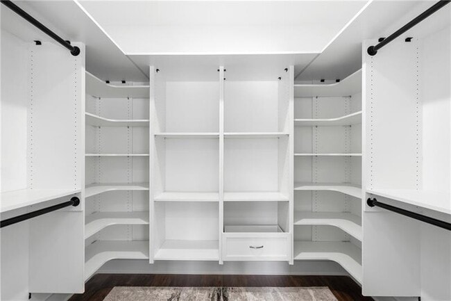 Building Photo - 173 Brush Creek Ct