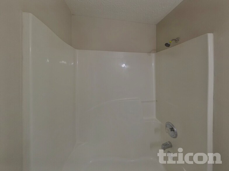 Building Photo - 7447 Edenberry Way