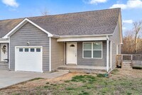 Building Photo - 1709 Evans Rd