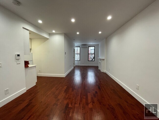Building Photo - 1165 Fulton St